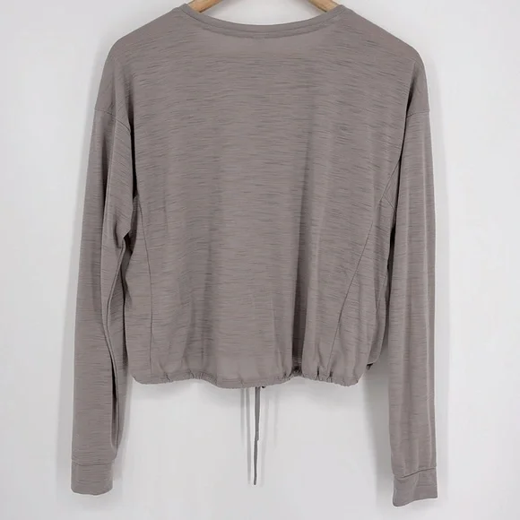 Under Armour Whisperlite Cropped Cover Up Women's Size Medium in Lavender Gray - Picture 6 of 7